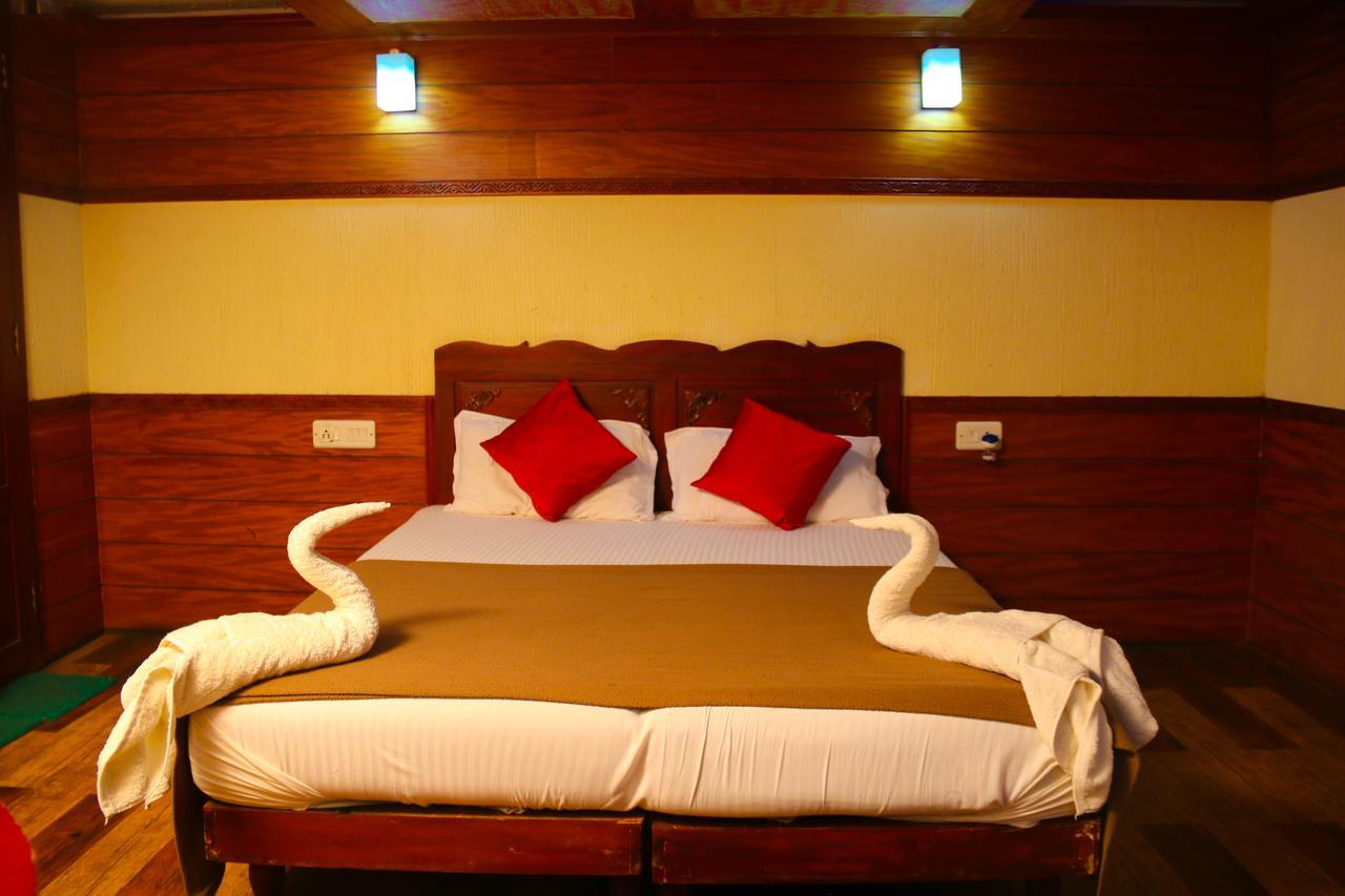 Harmony Houseboats Hotel Alappuzha Eksteriør billede